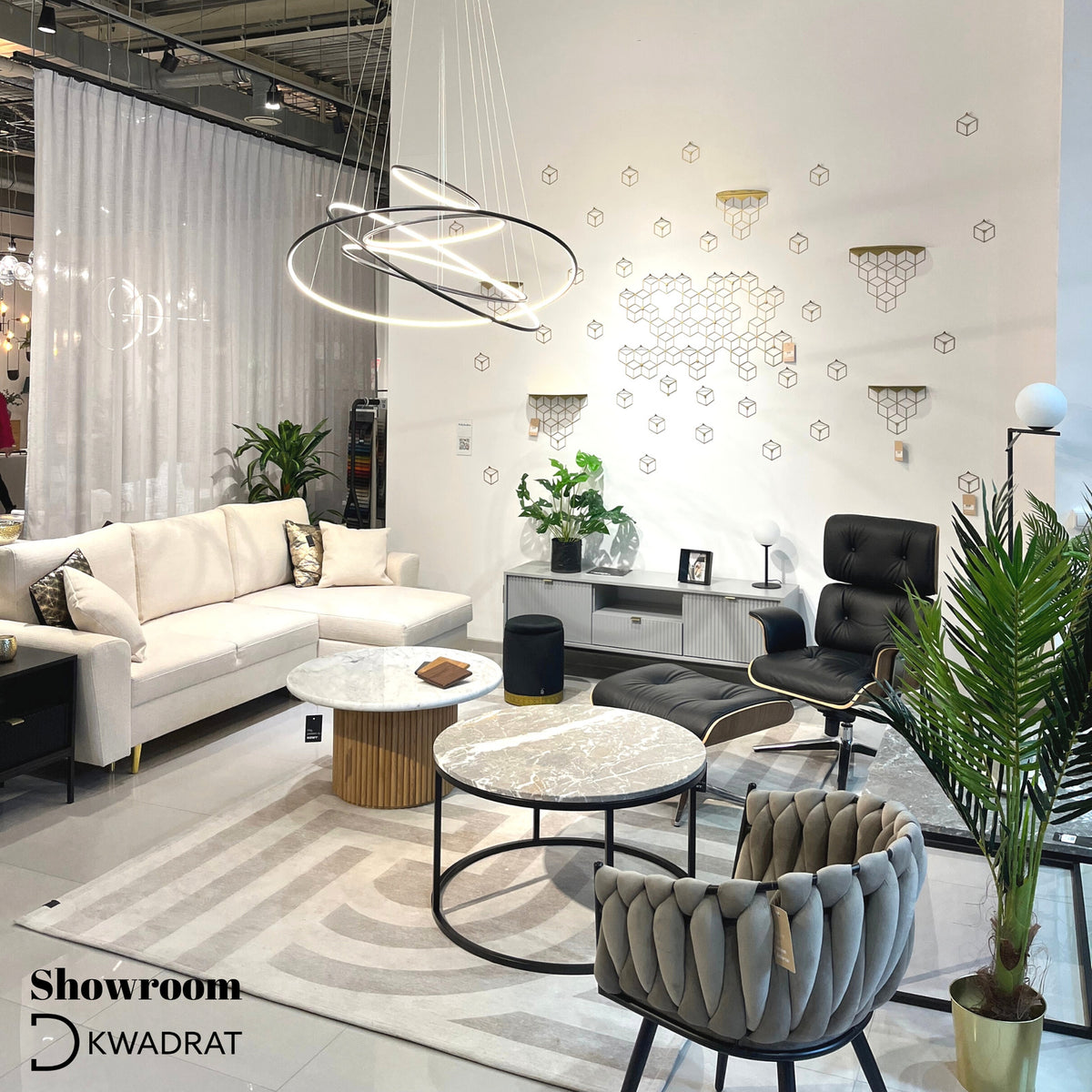 FOTEL VIP Z PODNÓŻKIEM Exclusive Home TAPICEROWANY